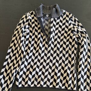 Cordova half zip skiing sweater Geometric Black and White Sweater